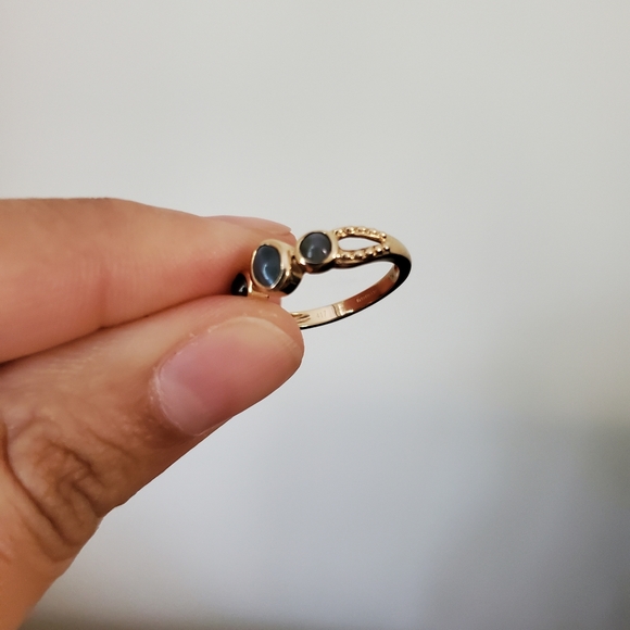 COPY - 10k solid yellow gold Cat eye ring size 5 - Picture 8 of 12